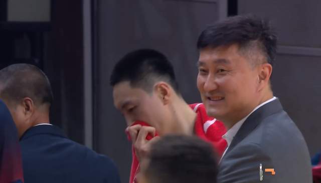 体彩-就这怎么冲冠？2场硬仗狂输71分，广东暴露短板，杜锋需做4点调整