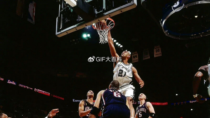 体育彩票-石佛无言！NBA历史第一大前，邓肯用沉默统治了一个时代|蒂姆·邓肯|总决赛|马刺|总冠军|蒂姆-邓肯_新浪体育_新浪新闻