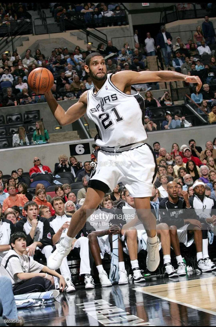 体育彩票-石佛无言！NBA历史第一大前，邓肯用沉默统治了一个时代|蒂姆·邓肯|总决赛|马刺|总冠军|蒂姆-邓肯_新浪体育_新浪新闻